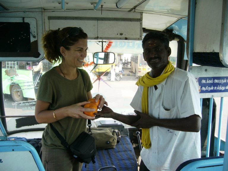 LA BELLEZA Y LA AMABILIDAD EN LA PERSONA. El encuentro con un hombre bello en India